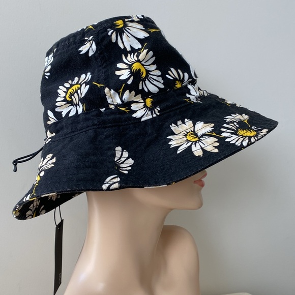 R13 Bucket Hat - Picture 9 of 14